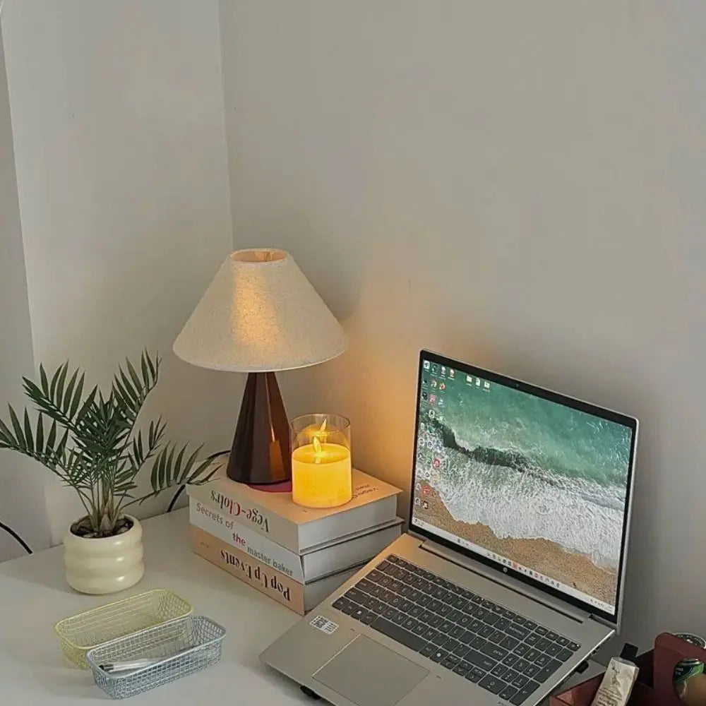 VintageGlow Fabric Lamp — Cozy Retro Atmosphere