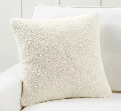 Plush Faux Fur Pillow Cover – Cozy Decorative Cushion 45×45