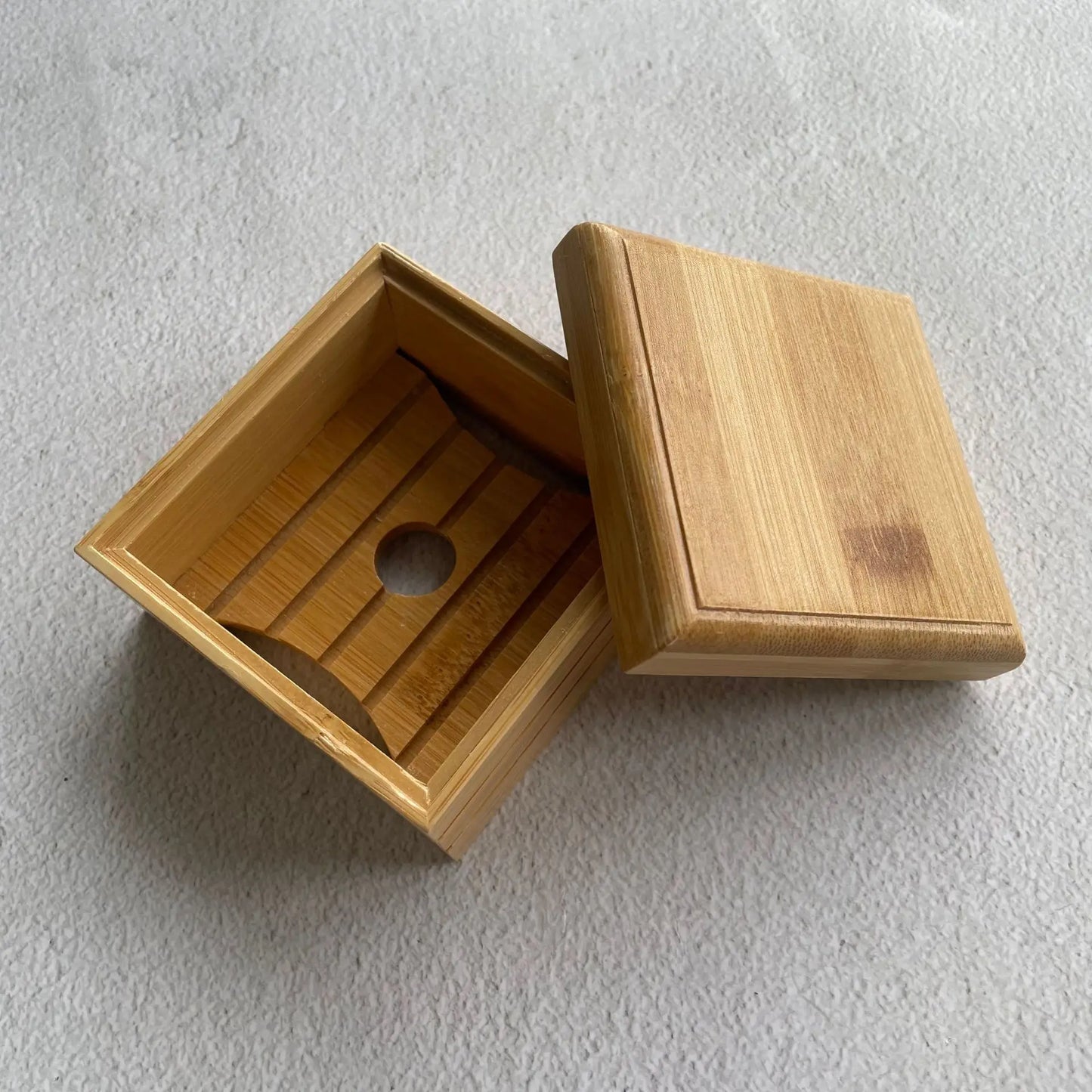 Bamboo Soap Dish with Lid – Draining Soap Saver for Shower & Sink