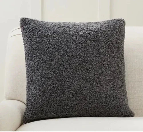 Plush Faux Fur Pillow Cover – Cozy Decorative Cushion 45×45