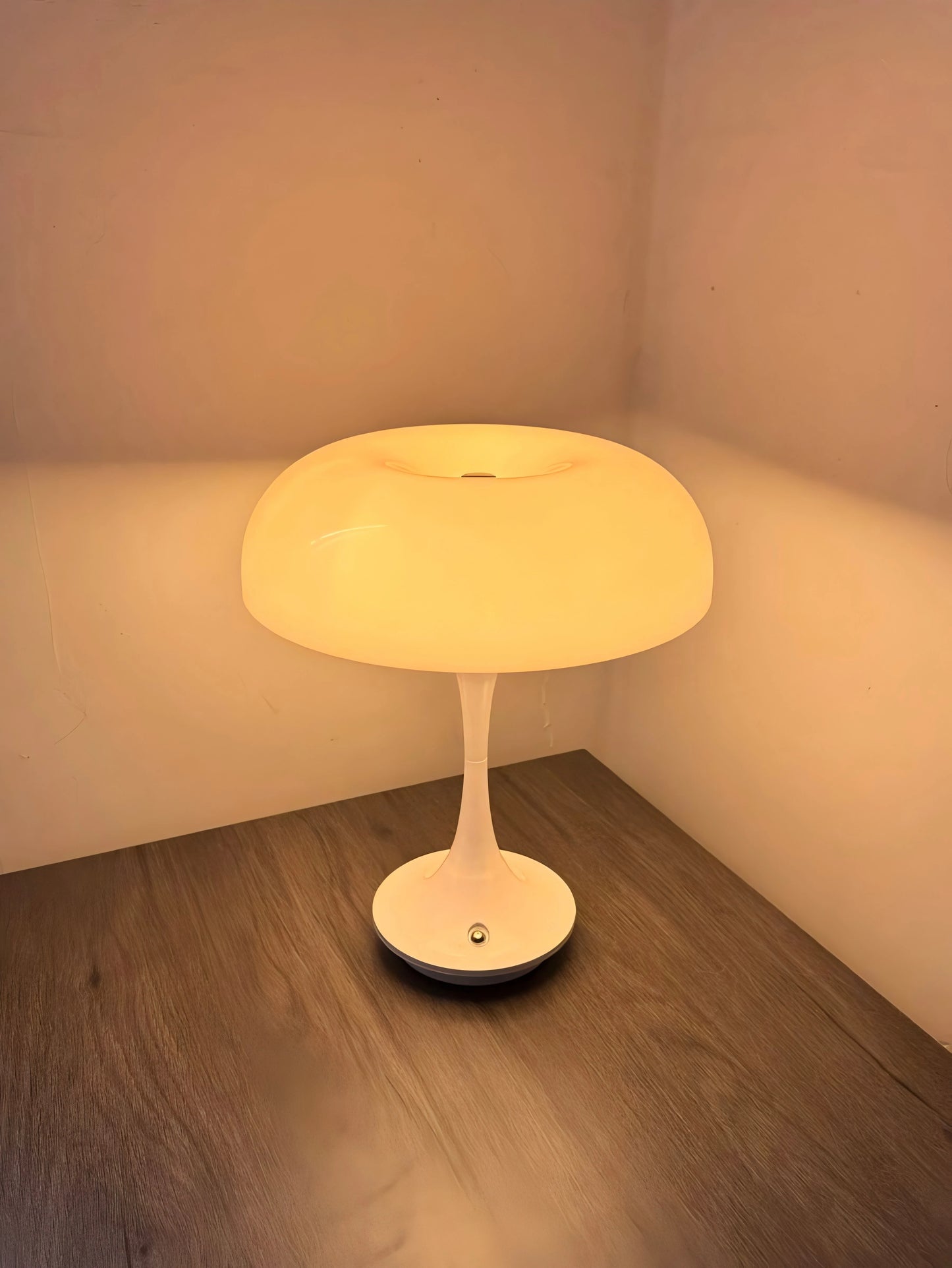 Mushroom Table Lamp – Touch Control Rechargeable LED