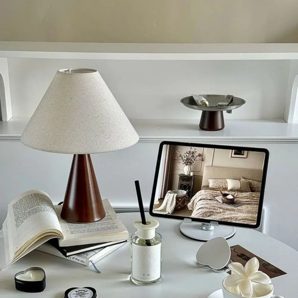 VintageGlow Fabric Lamp — Cozy Retro Atmosphere